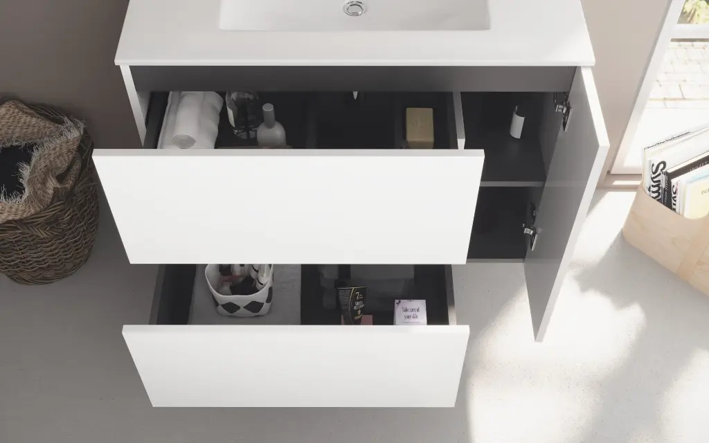 Alier 80 blanco brillo Sila Encimera Extrafino + Colgar Bela puerta abierta INTERIOR ABIERTO frontal.webp